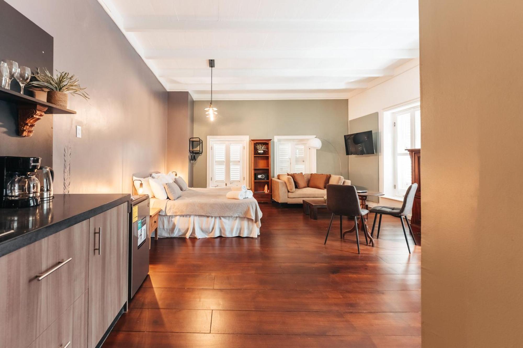 Atelier Skalo Boutique Hotel ウィレムスタッド エクステリア 写真